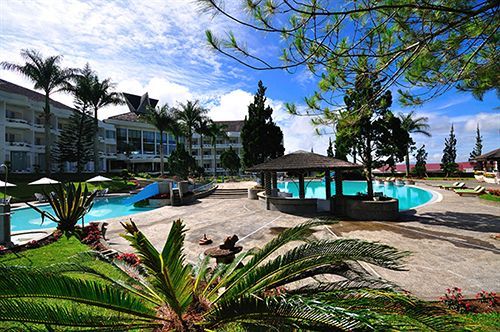 Grand Mutiara Hotel Berastagi Exterior photo